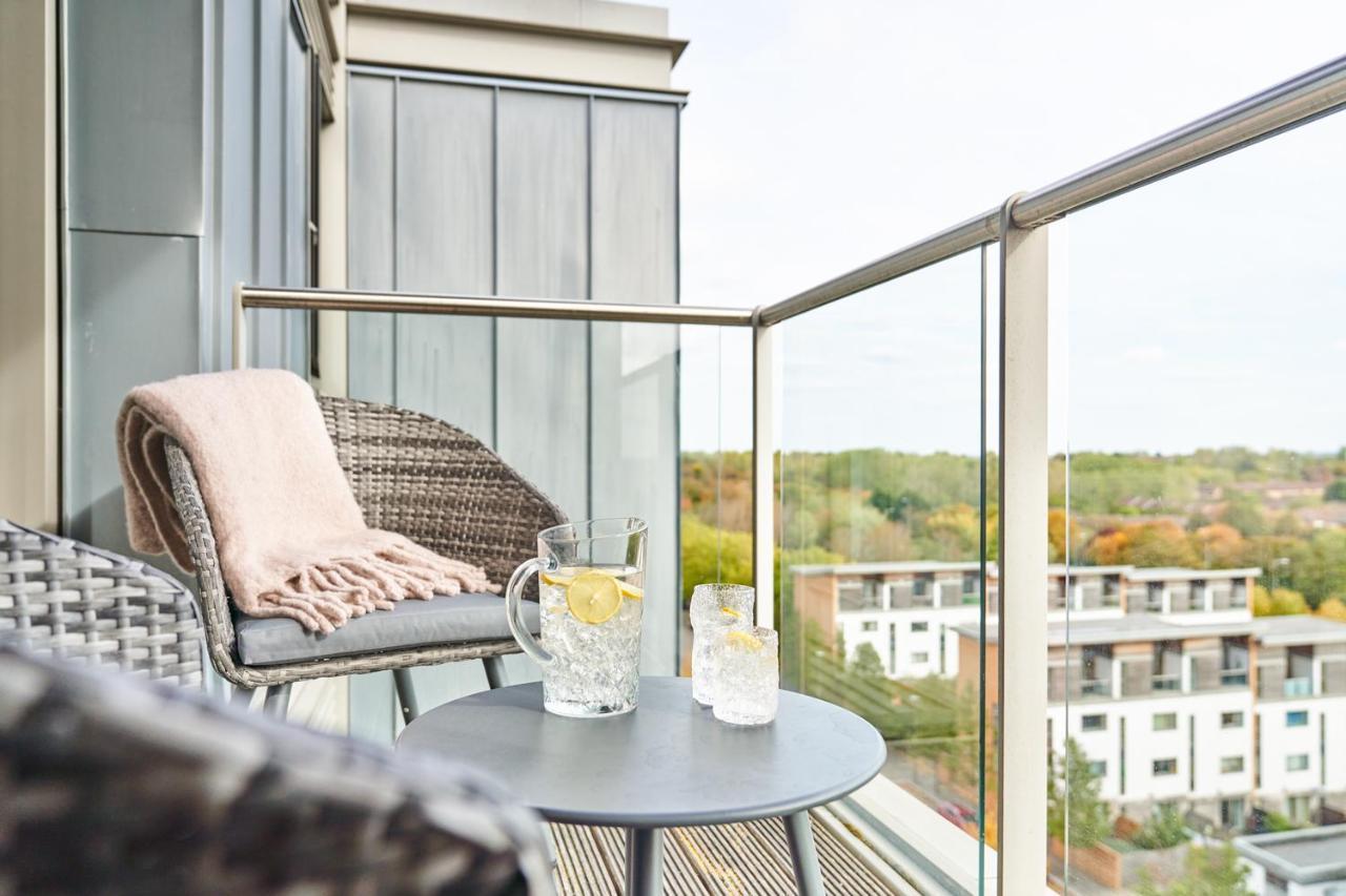 Shortstaymk Vizion Apartments, With Free Superfast Wi-Fi, Parking, Sky Sports And Movies Milton Keynes Esterno foto