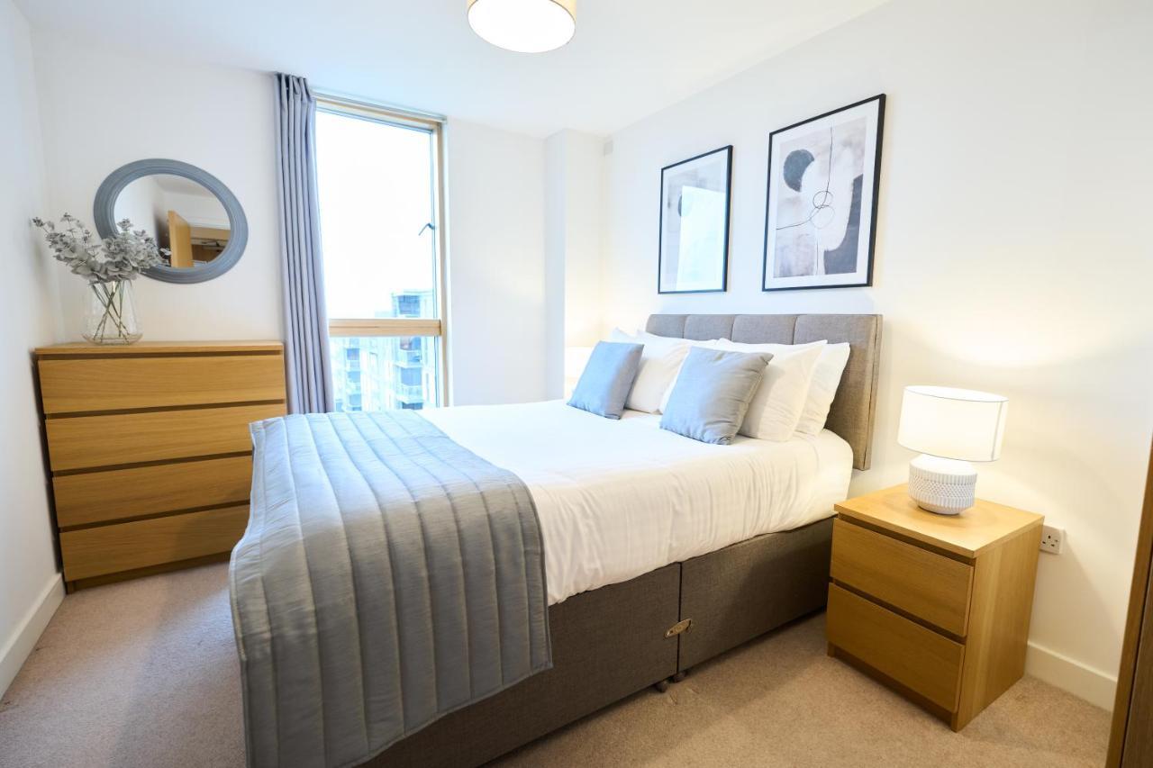 Shortstaymk Vizion Apartments, With Free Superfast Wi-Fi, Parking, Sky Sports And Movies Milton Keynes Esterno foto